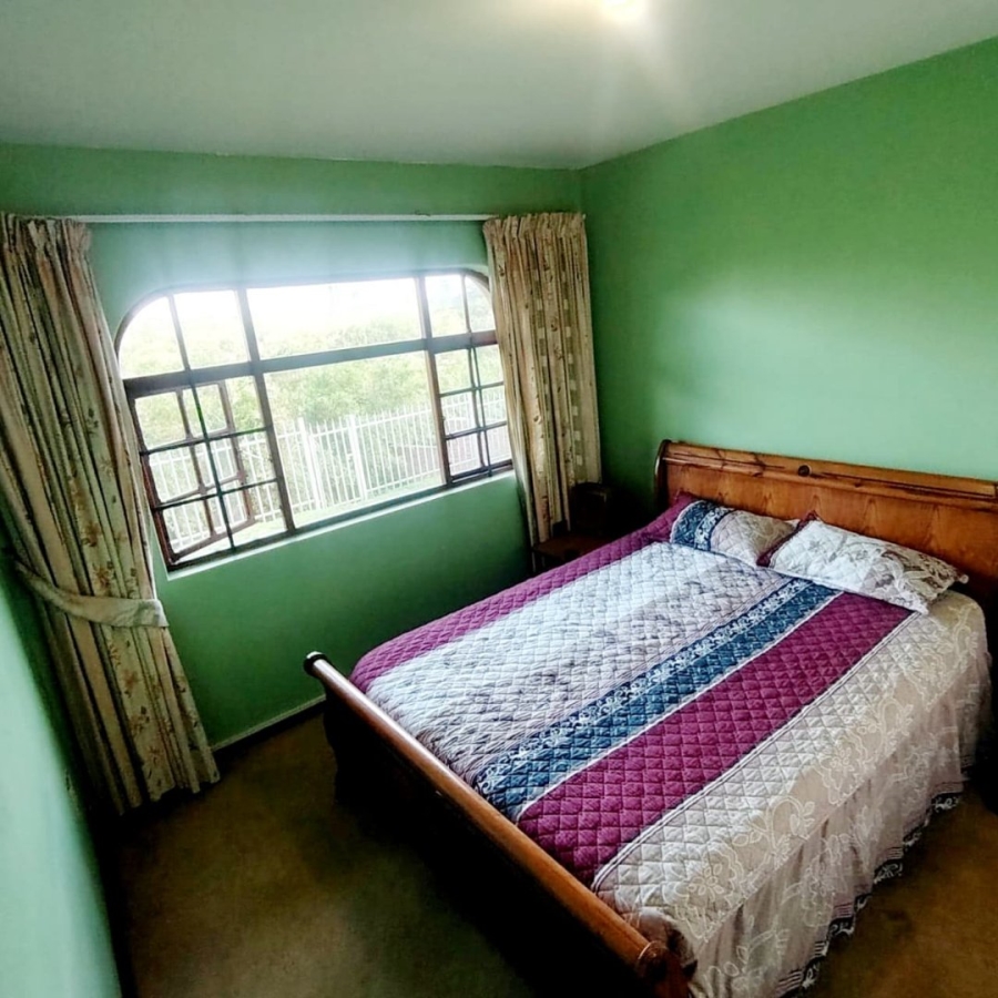 6 Bedroom Property for Sale in Baysville Eastern Cape